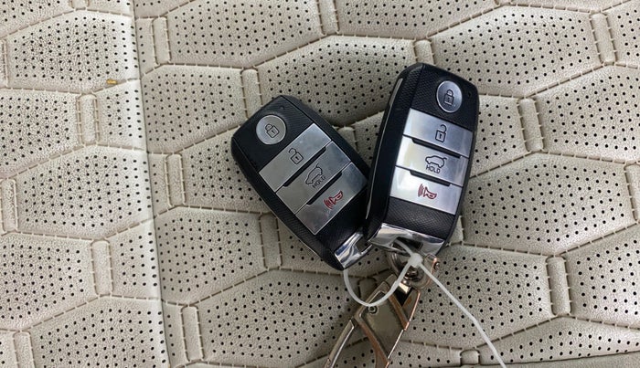 2019 KIA SELTOS HTX IVT 1.5 PETROL, Petrol, Automatic, 79,641 km, Key Close Up