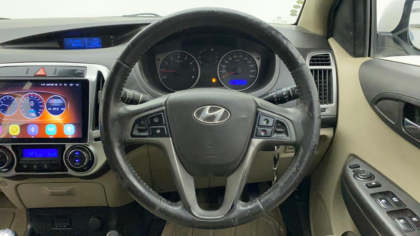 2014 Hyundai i20 SPORTZ 1.2, Petrol, Manual, 33,886 km, Steering Wheel Close Up