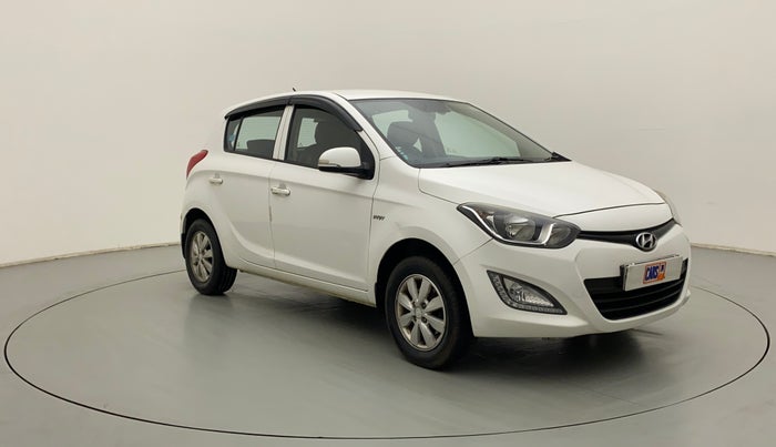 2014 Hyundai i20 SPORTZ 1.2, Petrol, Manual, 33,886 km, Right Front Diagonal