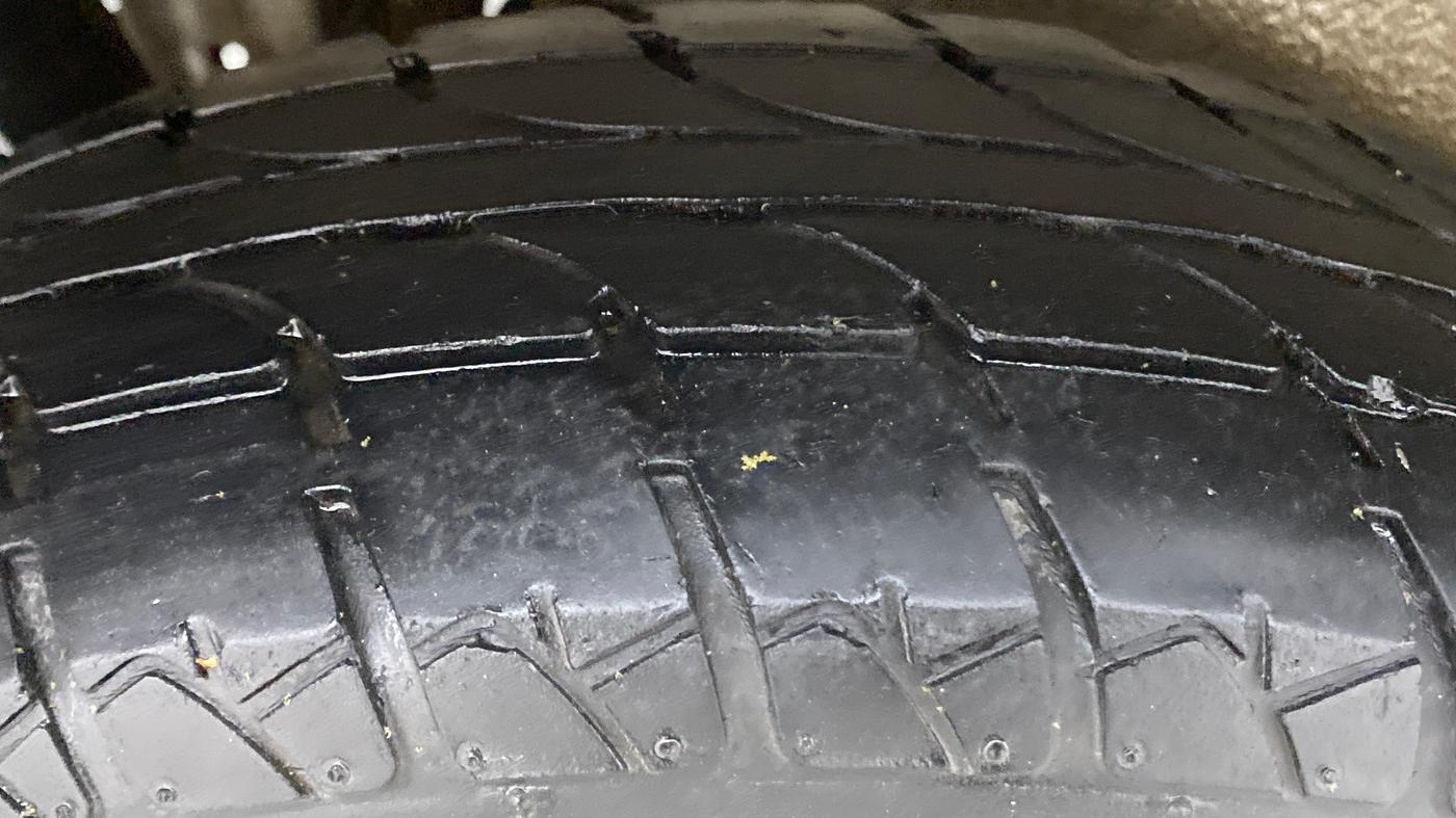 2016 Maruti Wagon R 1.0 LXI CNG, CNG, Manual, 87,808 km, Right Rear Tyre Tread