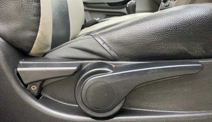 2018 Tata Tiago XZ PETROL, Petrol, Manual, 89,540 km, Driver Side Adjustment Panel