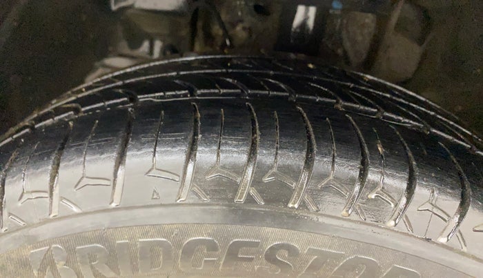 2018 Tata Tiago XZ PETROL, Petrol, Manual, 89,540 km, Left Front Tyre Tread