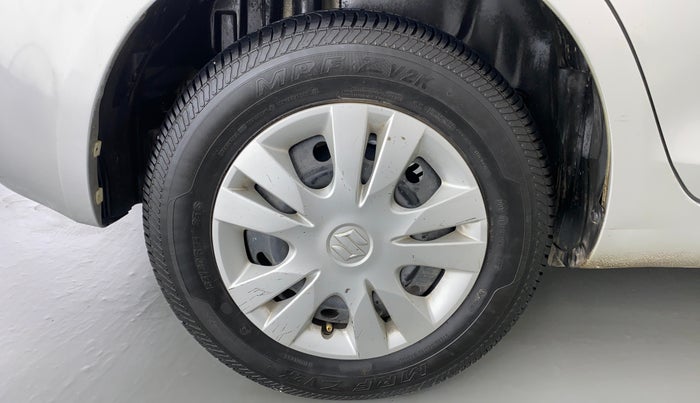 2013 Maruti Swift Dzire VXI, Petrol, Manual, 86,127 km, Right Rear Wheel