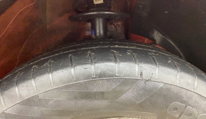 2021 Maruti Swift ZXI PLUS, Petrol, Manual, 58,366 km, Right Front Tyre Tread