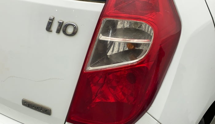 2010 Hyundai i10 SPORTZ 1.2 AT, Petrol, Automatic, 38,762 km, Right tail light - Faded