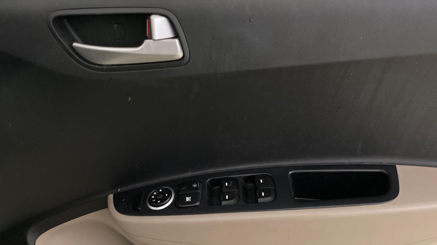 2016 Hyundai Grand i10 ASTA AT 1.2 KAPPA VTVT, Petrol, Automatic, 24,850 km, Driver Side Door Panels Control
