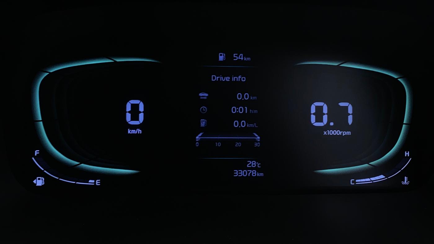 2022 KIA CARENS PRESTIGE PLUS 1.5 DIESEL 7 STR, Diesel, Manual, 33,074 km, Odometer Image