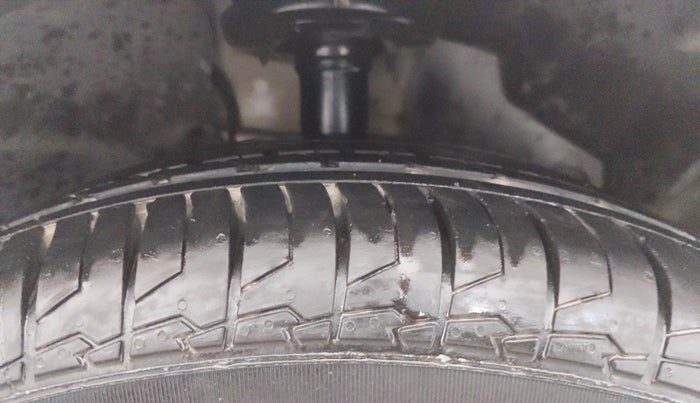 2014 Ford Ecosport TITANIUM 1.0L ECOBOOST, Petrol, Manual, 44,215 km, Right Front Tyre Tread