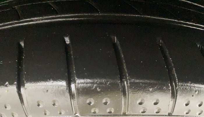 2013 Hyundai Verna FLUIDIC 1.6 VTVT SX OPT AT, Petrol, Automatic, 87,219 km, Left Front Tyre Tread