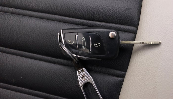 2018 Hyundai Elite i20 MAGNA EXECUTIVE CVT, Petrol, Automatic, 45,795 km, Key Close Up