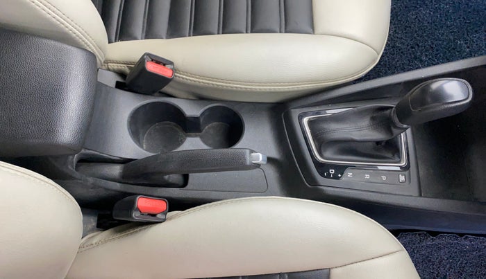 2018 Hyundai Elite i20 MAGNA EXECUTIVE CVT, Petrol, Automatic, 45,795 km, Gear Lever