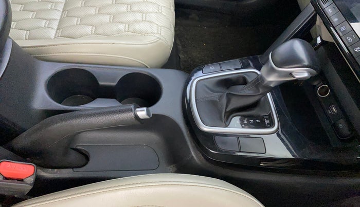 2020 KIA SELTOS HTX IVT 1.5 PETROL, Petrol, Automatic, 1,37,635 km, Gear Lever