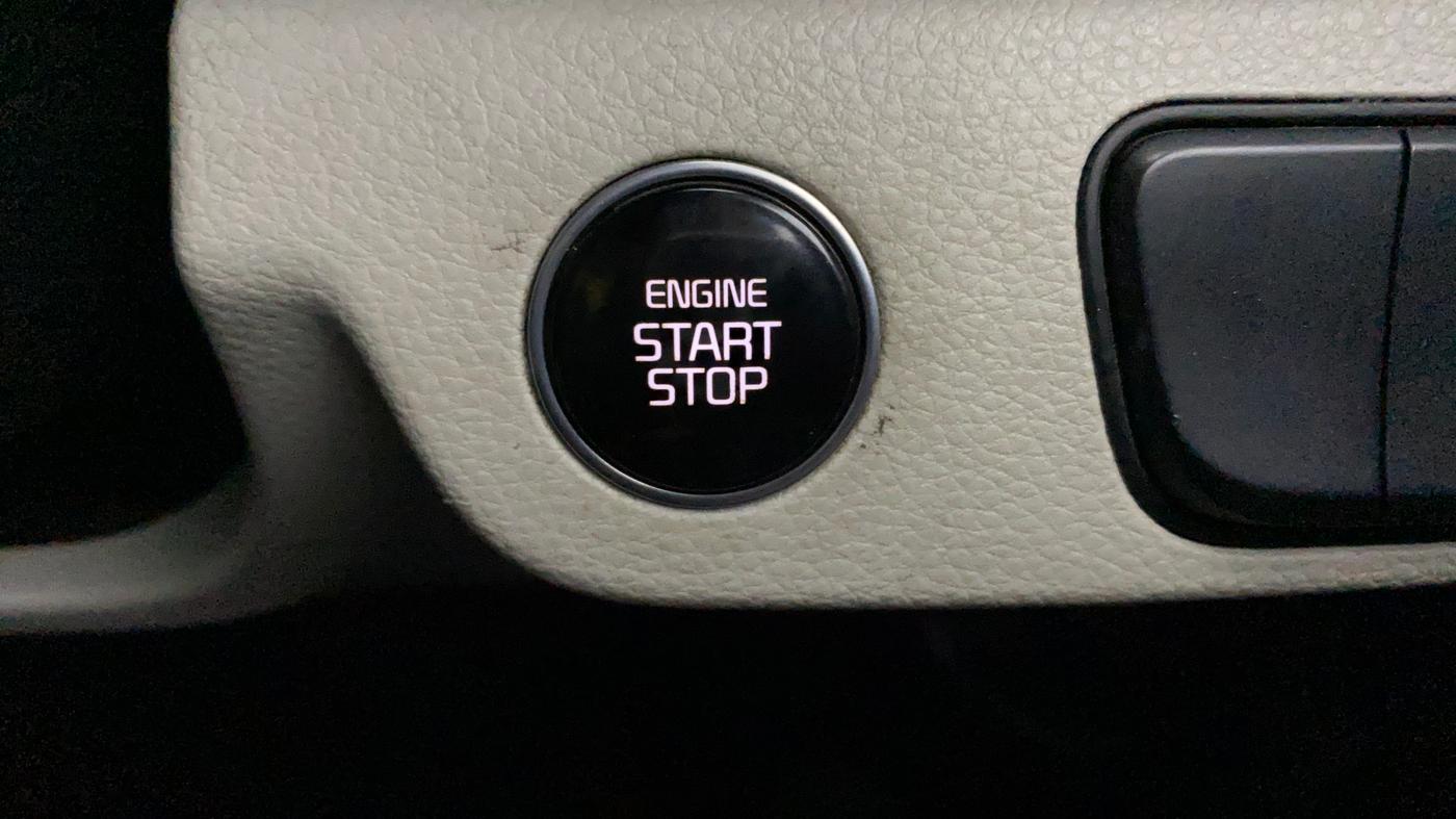 2020 KIA SELTOS HTX IVT 1.5 PETROL, Petrol, Automatic, 1,37,586 km, Keyless Start/ Stop Button
