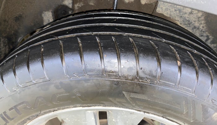 2020 KIA SELTOS HTX IVT 1.5 PETROL, Petrol, Automatic, 1,37,635 km, Right Rear Tyre Tread