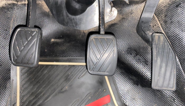 2016 Maruti Celerio VXI, Petrol, Manual, 1,44,177 km, Pedals