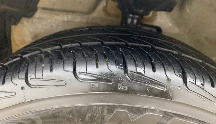 2016 Maruti Celerio VXI, Petrol, Manual, 1,44,177 km, Left Front Tyre Tread