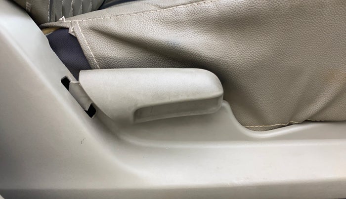 2016 Maruti Celerio VXI, Petrol, Manual, 1,44,177 km, Driver Side Adjustment Panel