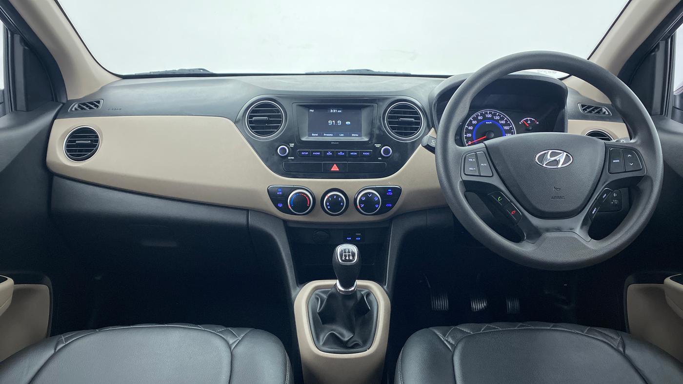 2017 Hyundai Grand i10 SPORTZ 1.2 KAPPA VTVT, Petrol, Manual, 25,915 km, Dashboard