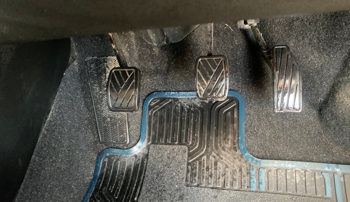 2023 Maruti Baleno ALPHA PETROL 1.2, Petrol, Manual, 27,757 km, Pedals