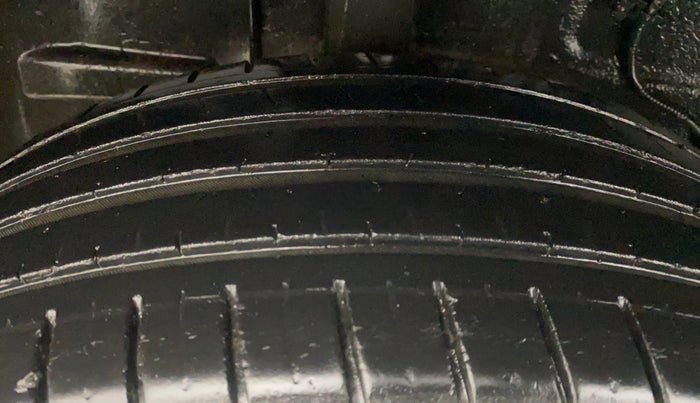 2022 Tata PUNCH CREATIVE  MT, Petrol, Manual, 44,573 km, Right Rear Tyre Tread