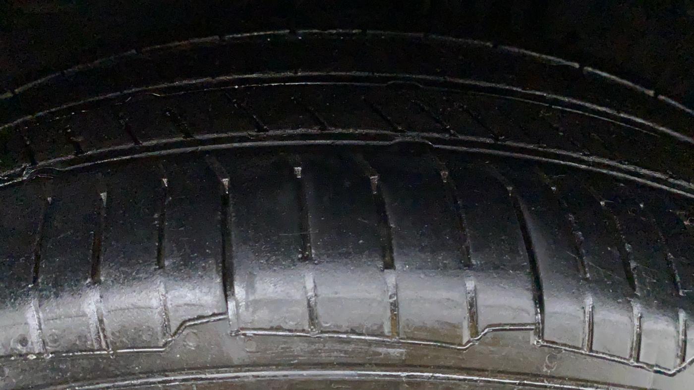 2018 Toyota YARIS VX CVT, Petrol, Automatic, 79,642 km, Left Front Tyre Tread