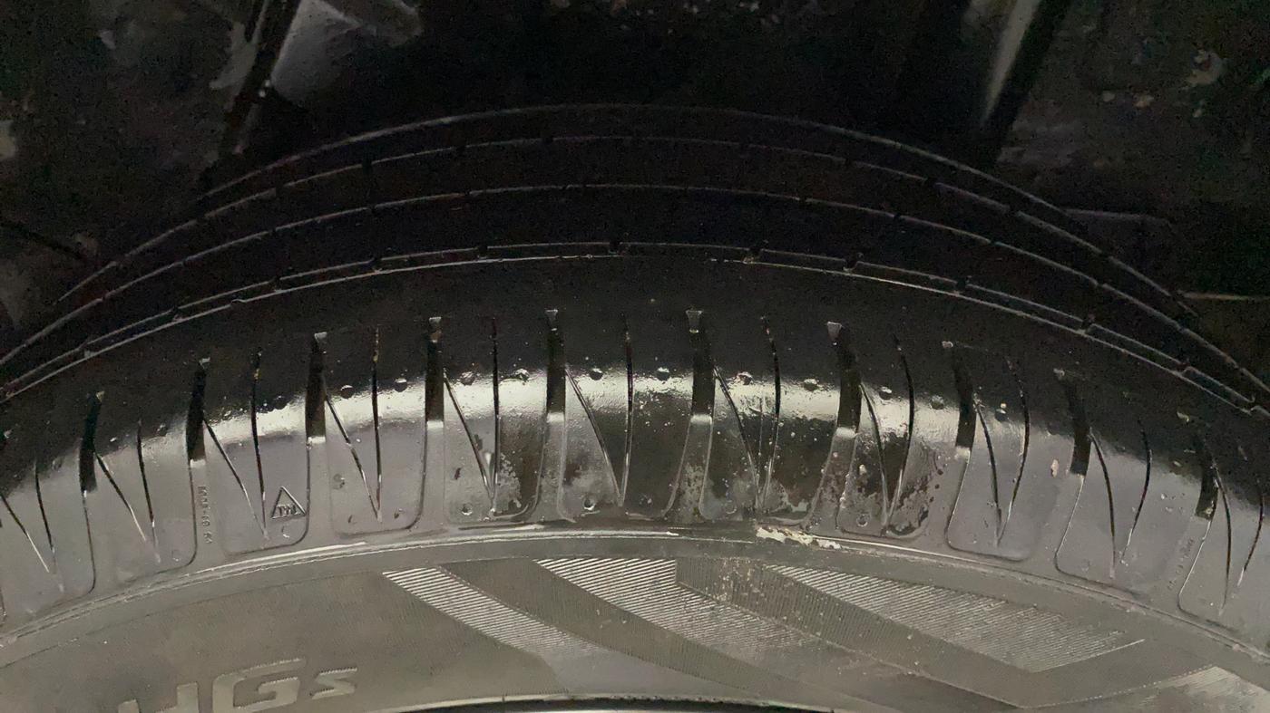 2019 Hyundai VENUE SX 1.0 TURBO, Petrol, Manual, 1,25,229 km, Left Rear Tyre Tread