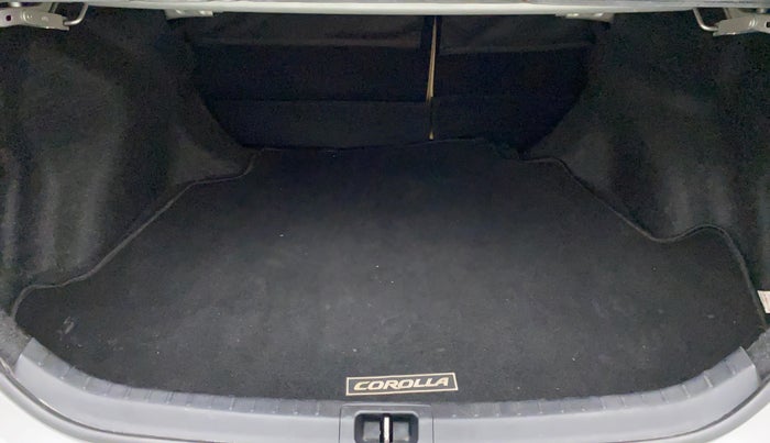 2017 Toyota Corolla Altis VL AT, Petrol, Automatic, 66,207 km, Boot Inside
