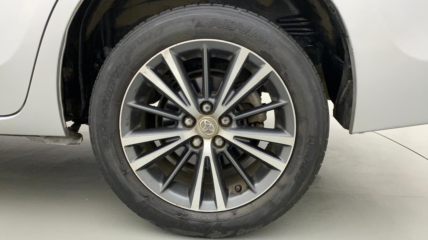 2017 Toyota Corolla Altis VL AT, Petrol, Automatic, 66,207 km, Left Rear Wheel