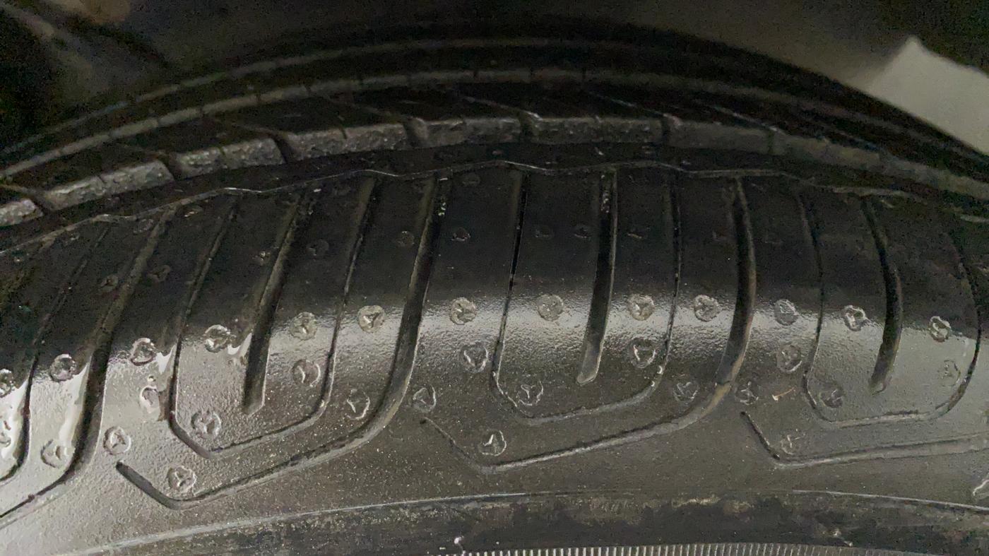 2017 Toyota Corolla Altis VL AT, Petrol, Automatic, 66,207 km, Left Rear Tyre Tread