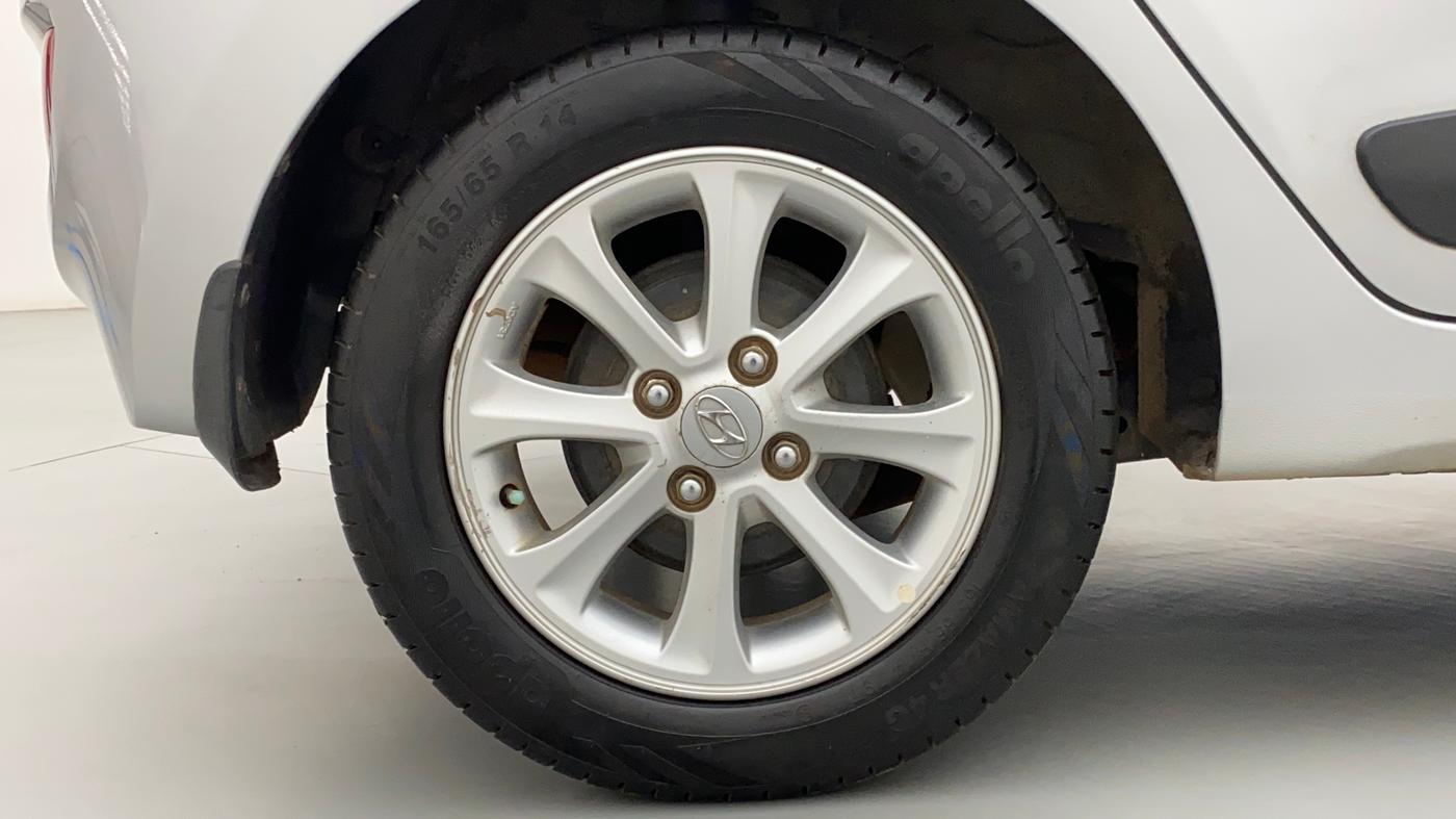 2015 Hyundai Grand i10 ASTA AT 1.2 KAPPA VTVT, Petrol, Automatic, 46,115 km, Right Rear Wheel