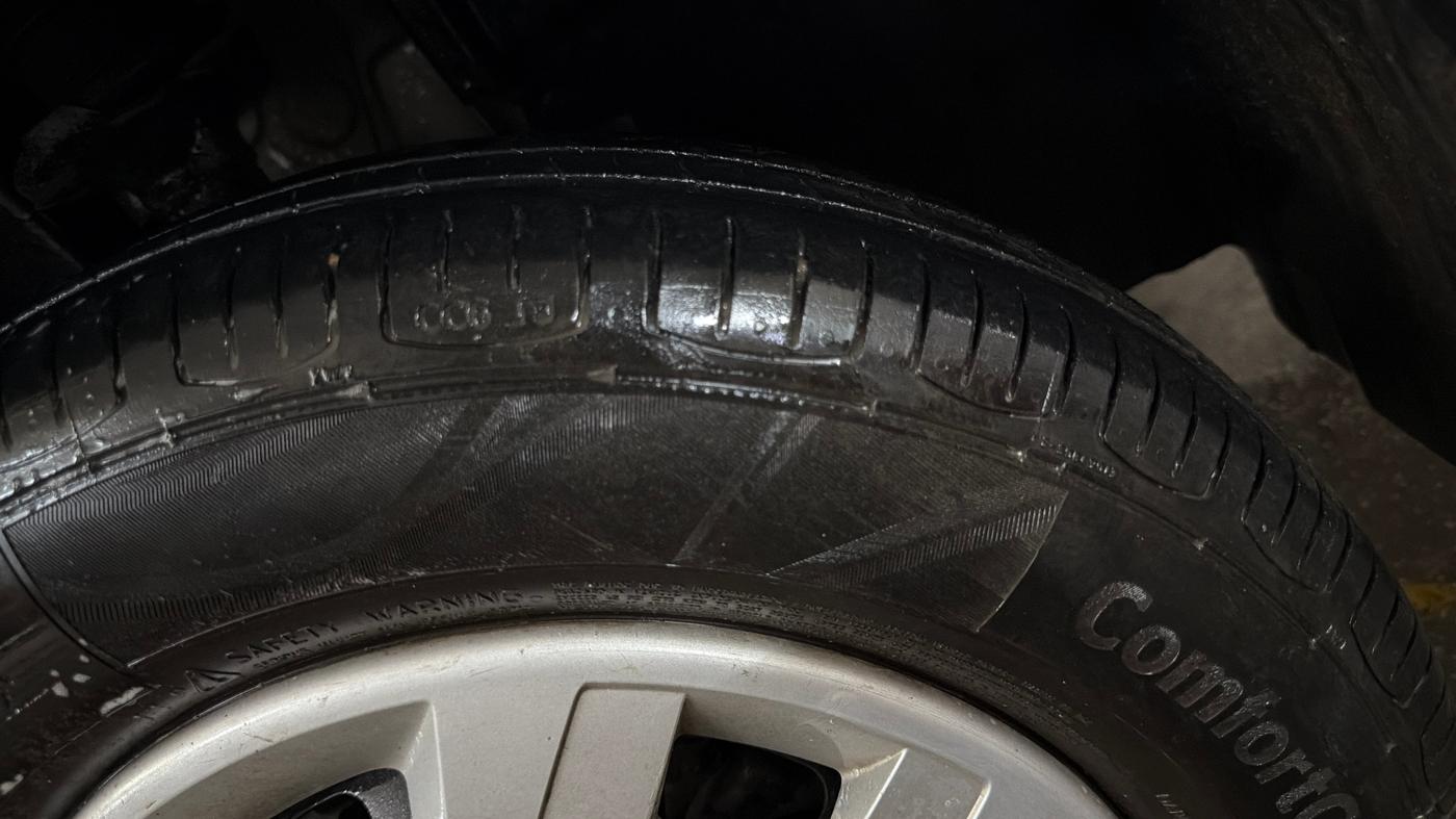 2018 Renault Kwid RXL, CNG, Manual, 72,027 km, Right Front Tyre Tread