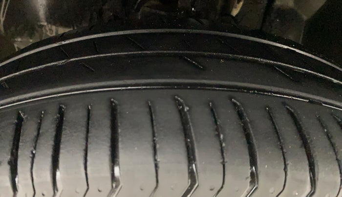 2023 Tata PUNCH ADVENTURE AMT, Petrol, Automatic, 21,982 km, Left Front Tyre Tread
