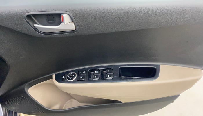 2017 Hyundai Grand i10 ASTA 1.2 KAPPA VTVT, Petrol, Manual, 25,102 km, Driver Side Door Panels Control