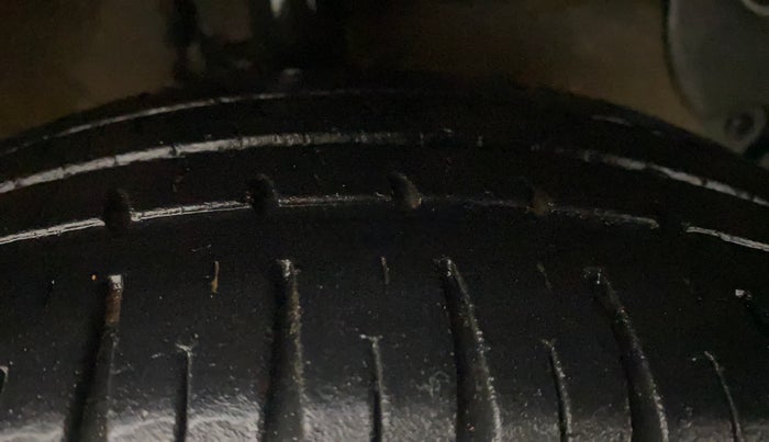 2017 Hyundai Grand i10 ASTA 1.2 KAPPA VTVT, Petrol, Manual, 25,102 km, Right Front Tyre Tread