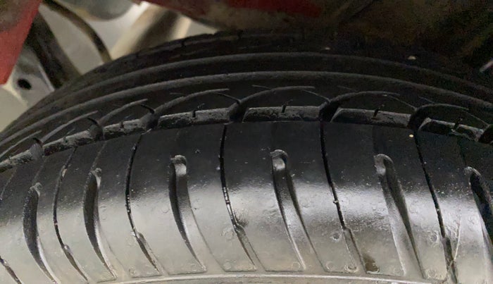 2019 Hyundai Grand i10 MAGNA 1.2 KAPPA VTVT CNG, CNG, Manual, 47,920 km, Left Rear Tyre Tread