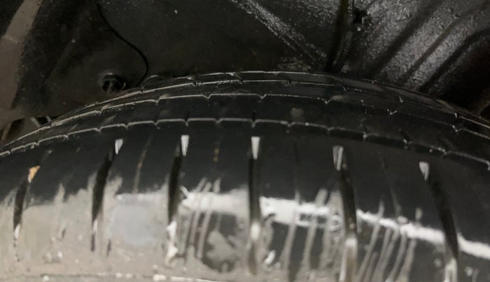 2021 Tata PUNCH CREATIVE AMT 1.2 RTN DUAL TONE, Petrol, Automatic, 29,576 km, Left Rear Tyre Tread