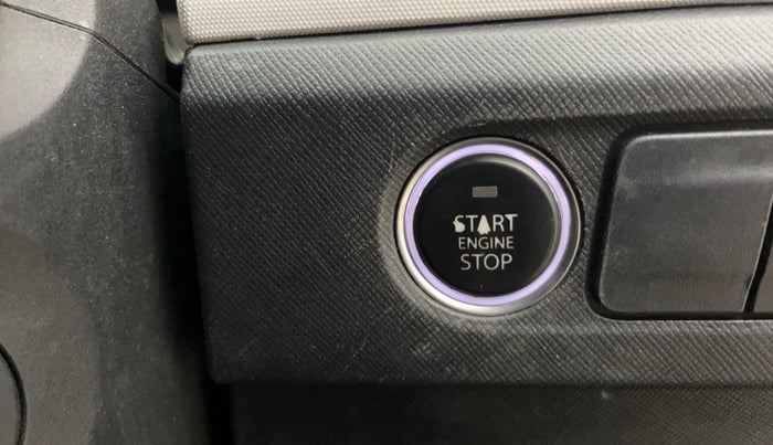 2021 Tata PUNCH CREATIVE AMT 1.2 RTN DUAL TONE, Petrol, Automatic, 29,576 km, Keyless Start/ Stop Button