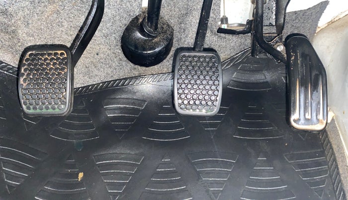 2017 Maruti Eeco 5 STR WITH AC PLUSHTR, Petrol, Manual, 18,001 km, Pedals