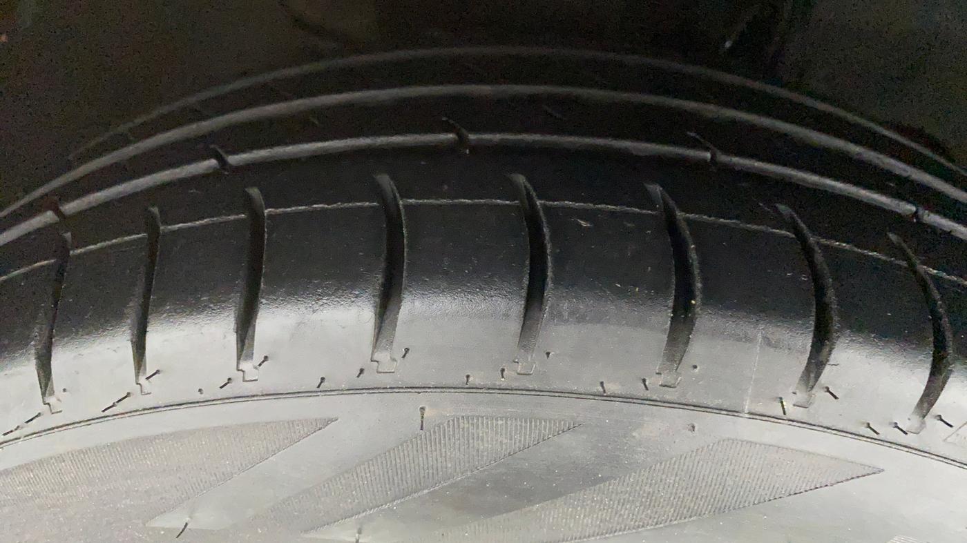 2017 Tata TIGOR Revotron XT, Petrol, Manual, 84,112 km, Right Front Tyre Tread