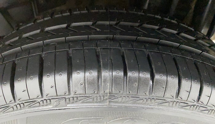 2017 Tata TIGOR Revotron XT, Petrol, Manual, 84,112 km, Left Rear Tyre Tread