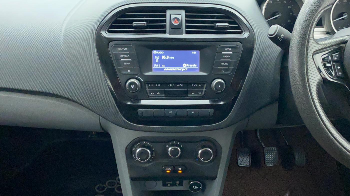 2017 Tata TIGOR Revotron XT, Petrol, Manual, 84,112 km, Air Conditioner