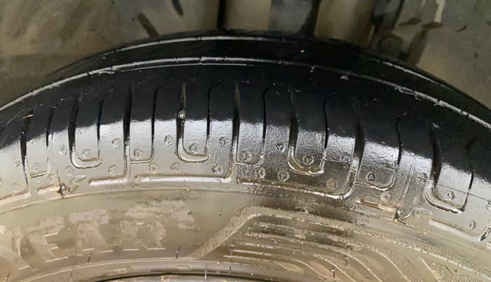 2018 Renault Kwid RXL 1.0, Petrol, Manual, 69,845 km, Right Front Tyre Tread