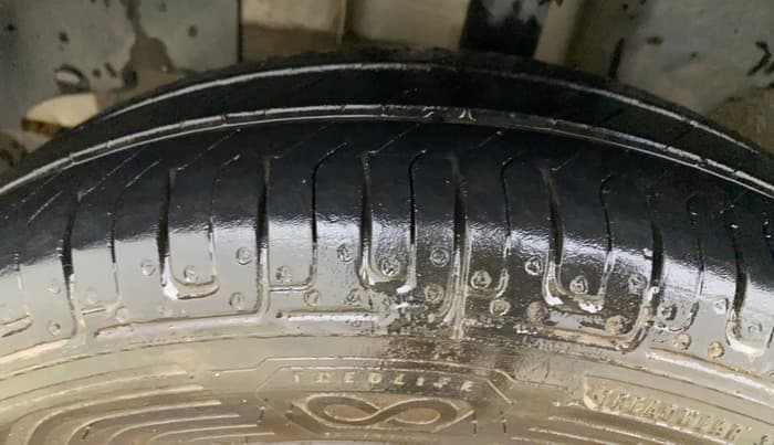 2018 Renault Kwid RXL 1.0, Petrol, Manual, 69,845 km, Left Front Tyre Tread