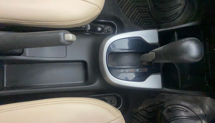 2018 Honda Jazz 1.2L I-VTEC V CVT, Petrol, Automatic, 48,358 km, Gear Lever