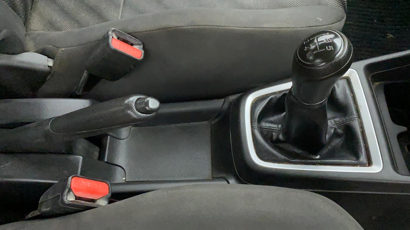 2020 Maruti Swift LXI D, Petrol, Manual, 49,003 km, Gear Lever