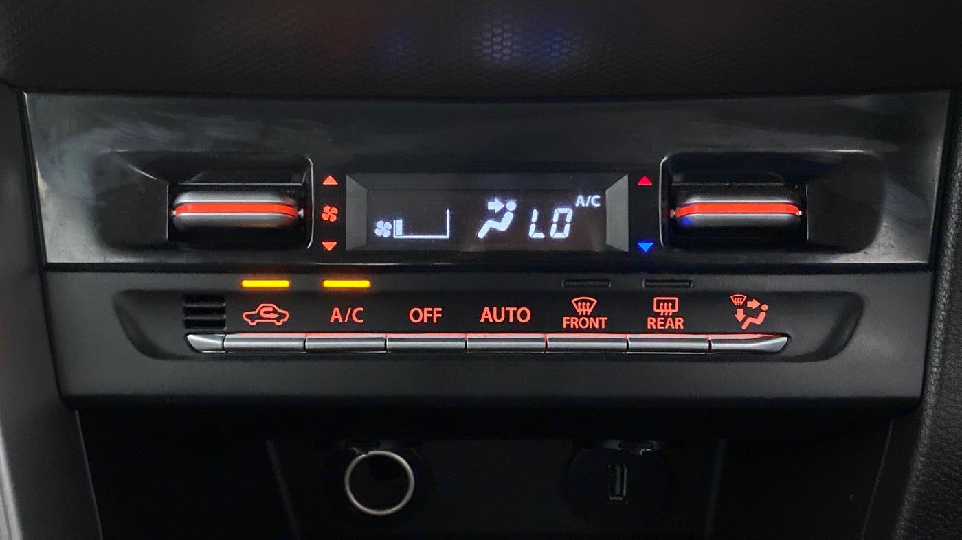 2023 Maruti BREZZA ZXI SMART HYBRID DUAL TONE, Petrol, Manual, 6,696 km, Automatic Climate Control
