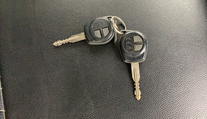 2018 Maruti Baleno DELTA PETROL 1.2, Petrol, Manual, 41,341 km, Key Close Up