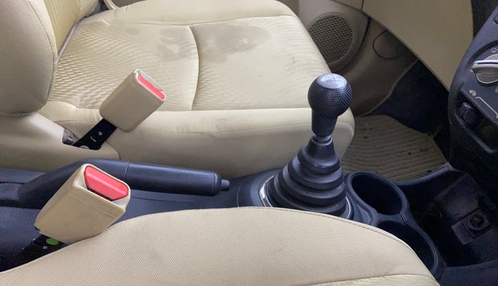 2015 Honda Amaze 1.2L I-VTEC S, Petrol, Manual, 37,156 km, Gear Lever
