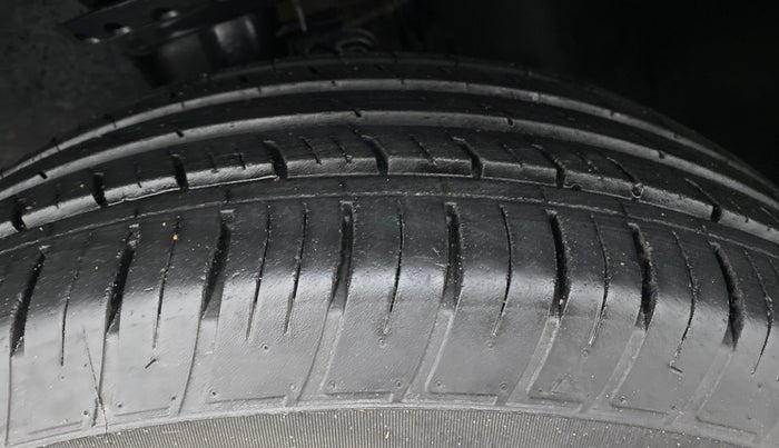 2020 Tata Harrier XZ PLUS 2.0L DUAL TONE, Diesel, Manual, 22,013 km, Left Front Tyre Tread