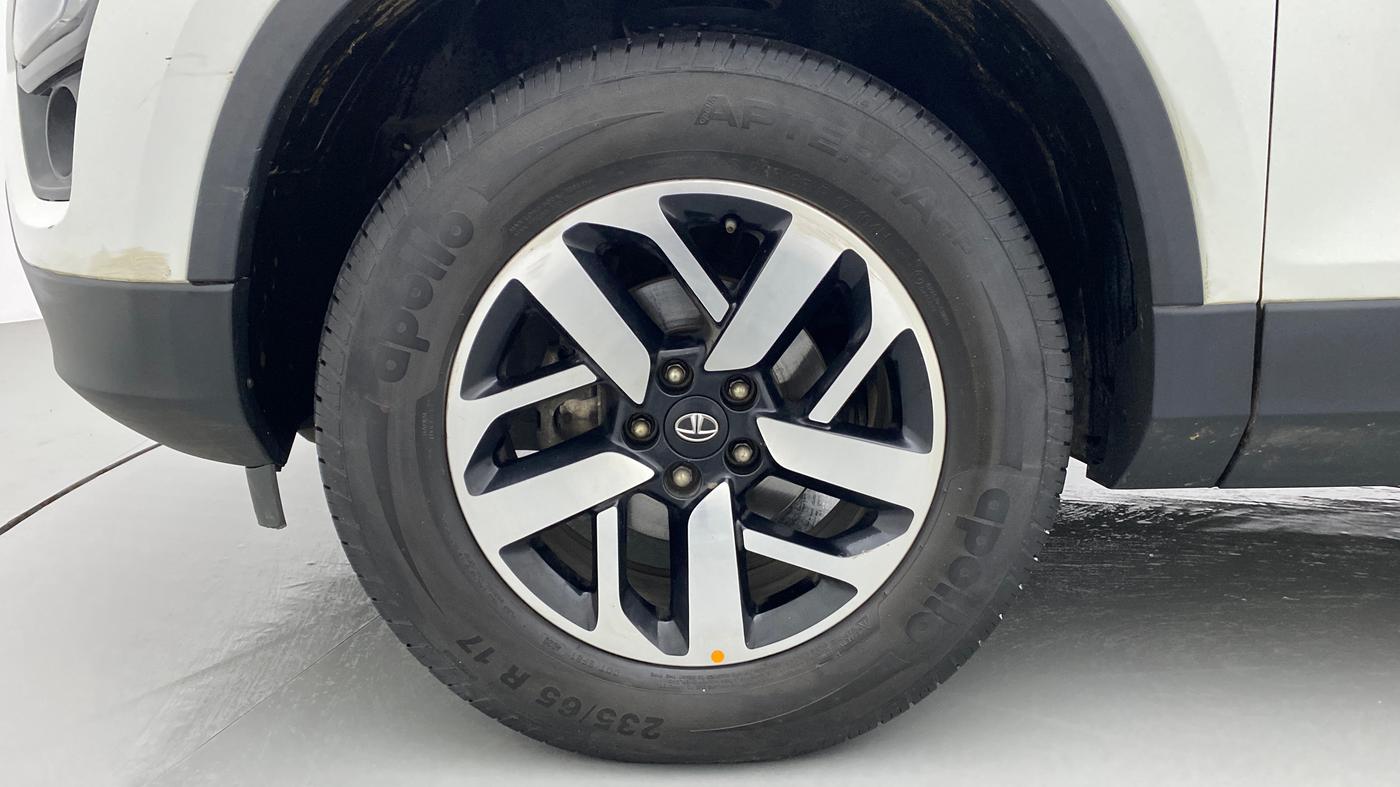 2020 Tata Harrier XZ PLUS 2.0L DUAL TONE, Diesel, Manual, 22,013 km, Left Front Wheel